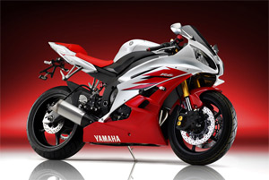 Yamaha R6 con componentistica Rizoma